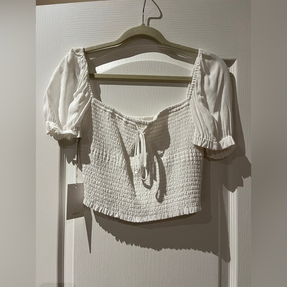 Aritzia Wilfred Smocked Blouse - BNWT - White - Picture 4 of 5